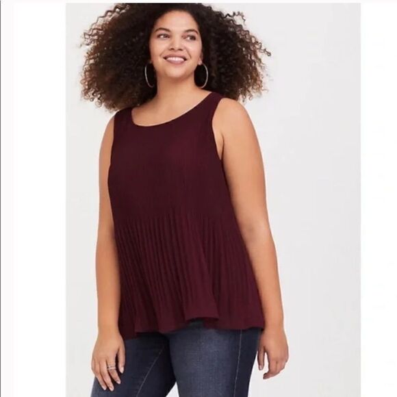 Torrid Burgundy Pleated Tank Chiffon Swing Blouse 1X - Picture 1 of 11